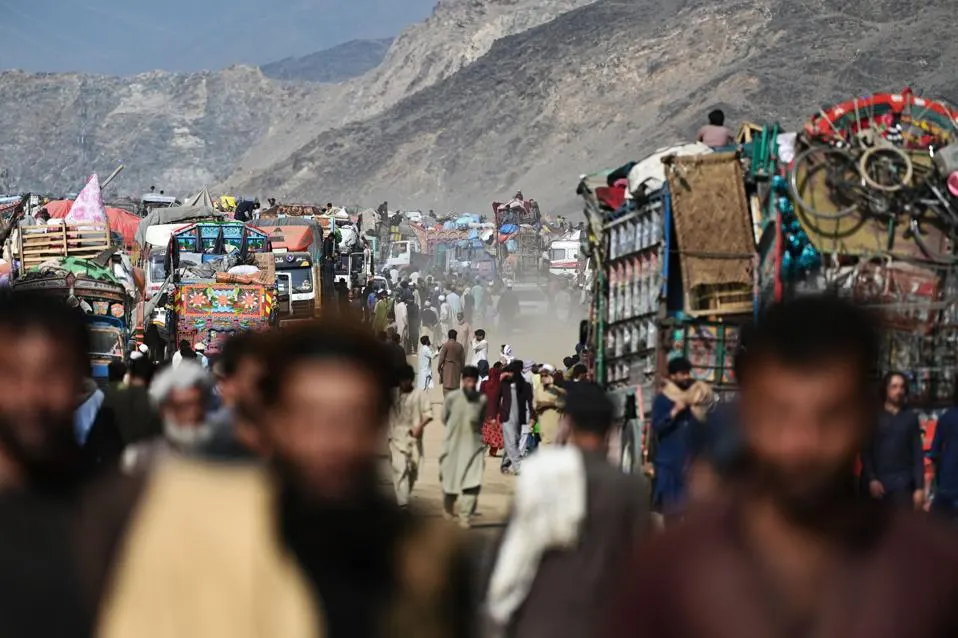 Security Dynamics of Hosting Refugees Security Dynamics of Hosting Refugees