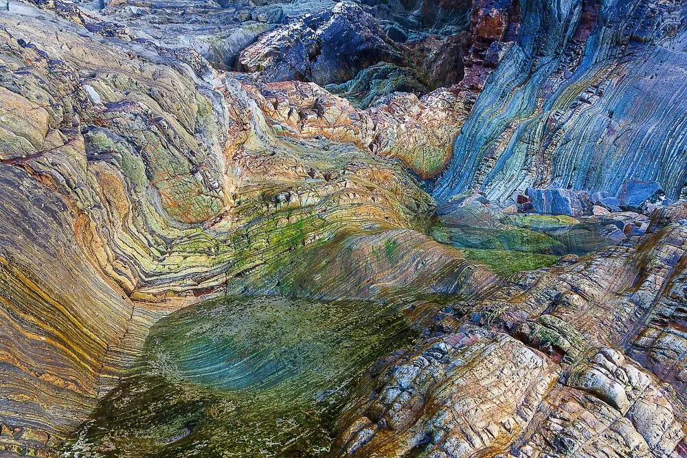 Capitalizing on the Mining Sector Capitalizing on the Mining Sector