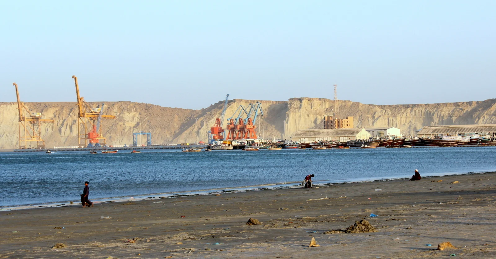 Ports of Promise: How Gwadar and Karachi Are Helping Pakistan’s Mining Dreams Take Off Ports of Promise: How Gwadar and Karachi Are Helping Pakistan’s Mining Dreams Take Off