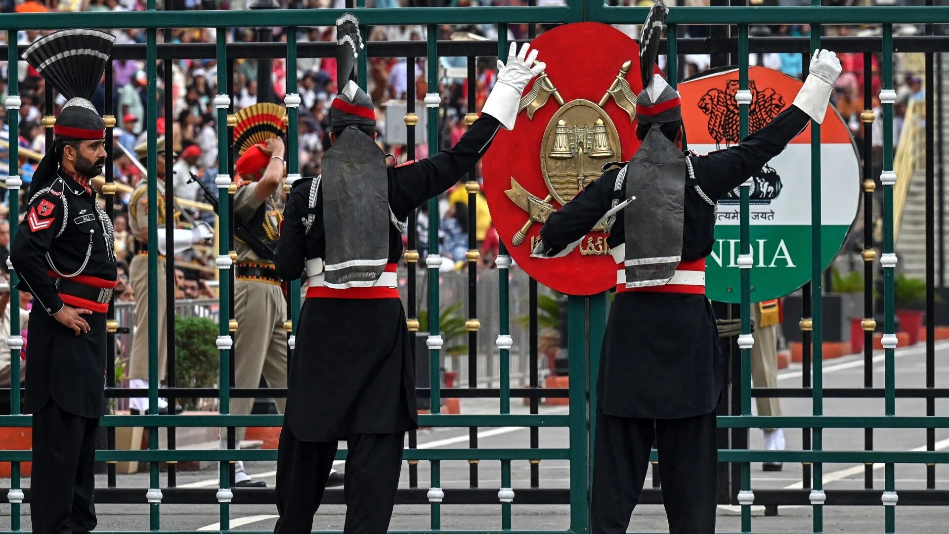 Diplomatic rift deepens between India and Pakistan Diplomatic rift deepens between India and Pakistan