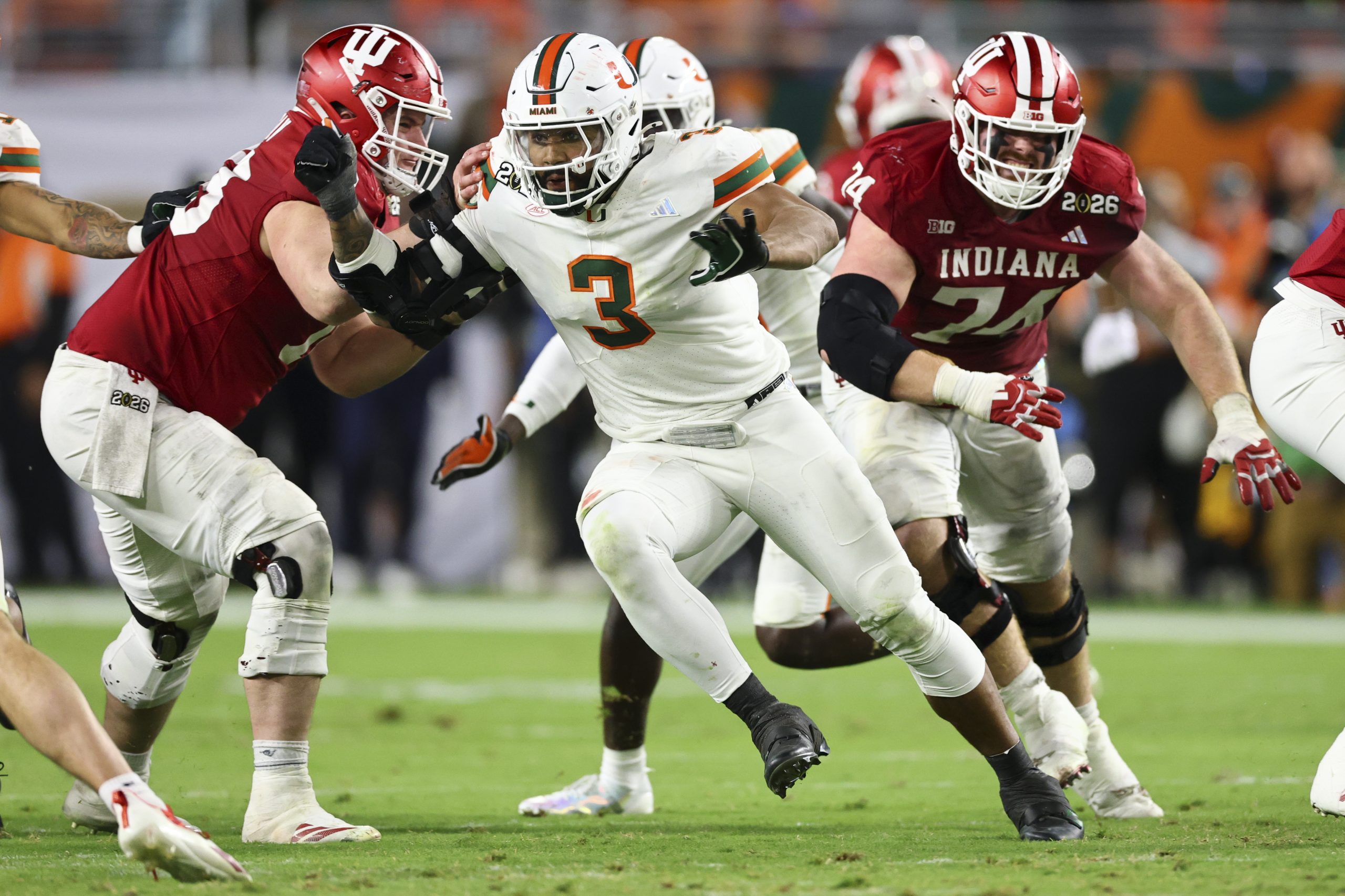Chargers Defy Age Norms, Bet on Immediate Impact with Edge Rusher Akheem Mesidor Chargers Defy Age Norms, Bet on Immediate Impact with Edge Rusher Akheem Mesidor