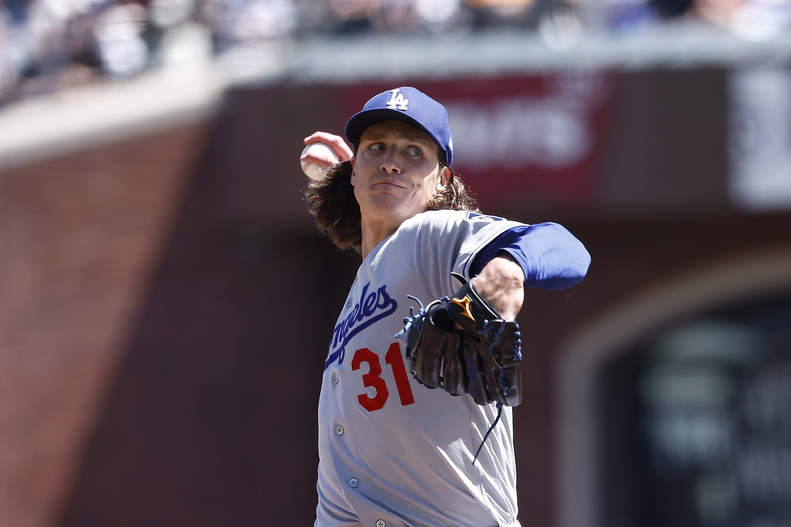 Glasnow Dominates as Dodgers Salvage Crucial Win Over Giants, Averting Sweep