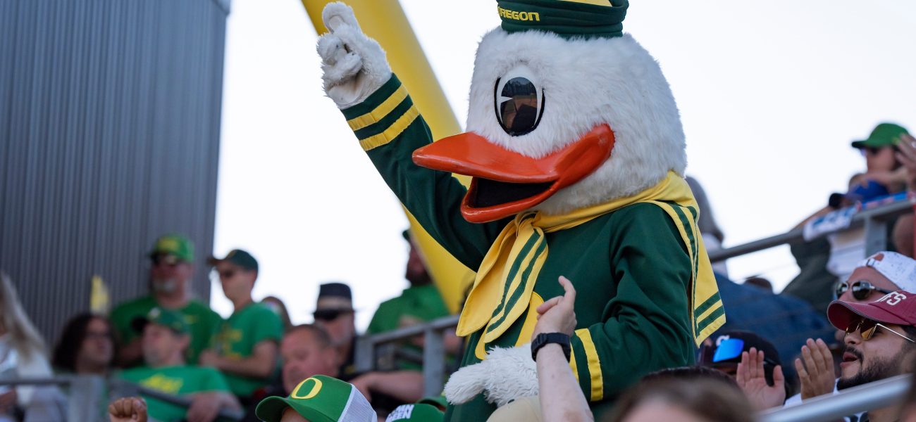 Oregon Ducks Baseball & Softball Host Oregon State in Anticipated April 22 Rivalry Doubleheader Oregon Ducks Baseball & Softball Host Oregon State in Anticipated April 22 Rivalry Doubleheader