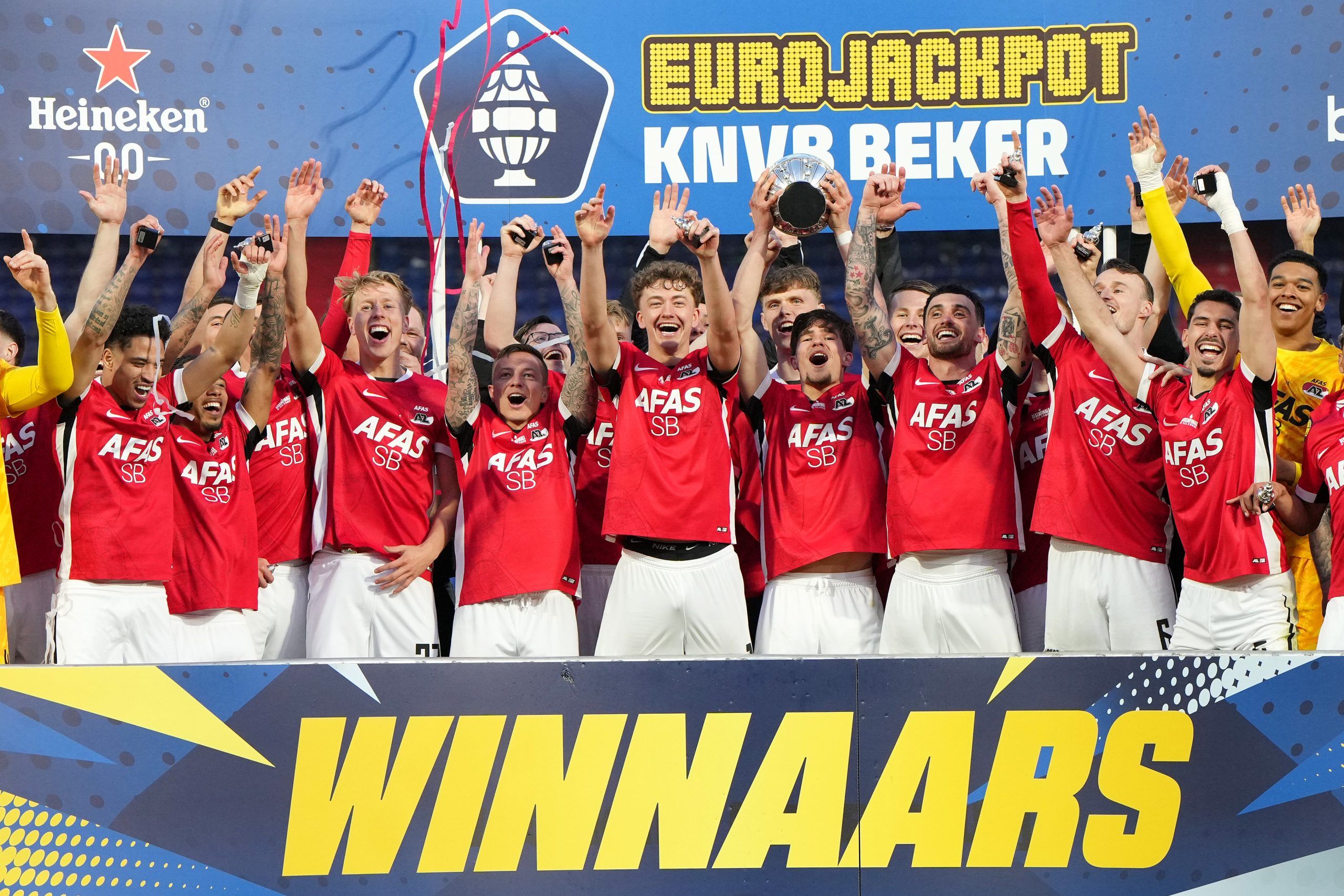 AZ Alkmaar Dominates NEC 5-1 in KNVB Cup Final, Clinching European Qualification