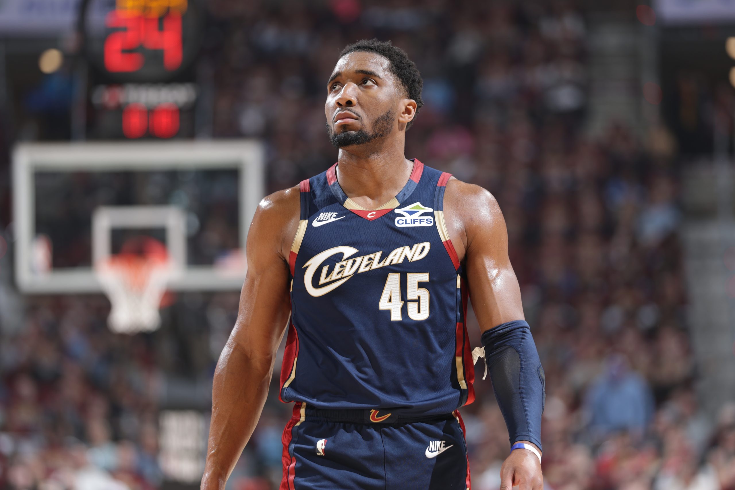 NBA Playoffs 2026: Cavaliers Secure Dominant 2-0 Lead Over Raptors as Mitchell, Harden, Mobley Star