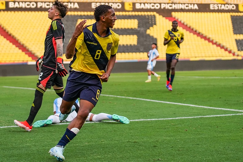 Arsenal’s Future Stars: Quintero Twins Shine at South American U17 Championship for Ecuador Arsenal’s Future Stars: Quintero Twins Shine at South American U17 Championship for Ecuador