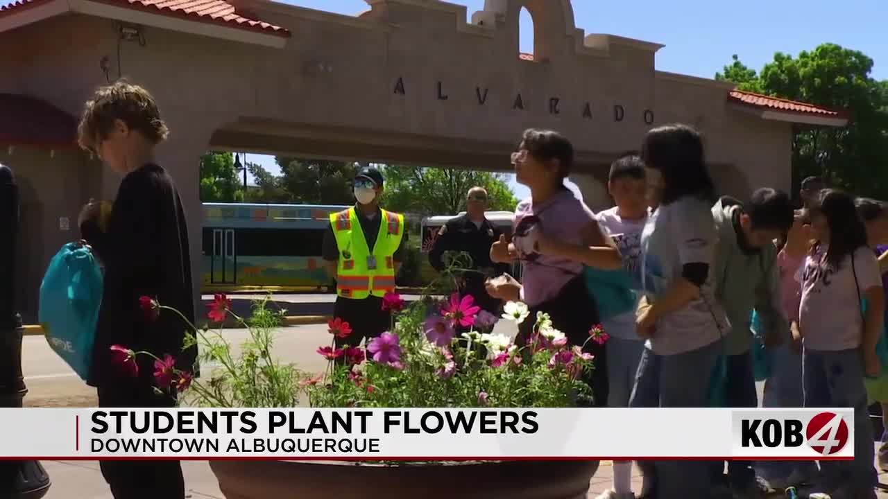 ABQ Ride & Students Celebrate Earth Day with Downtown Flower Planting, Promote Sustainable Transit