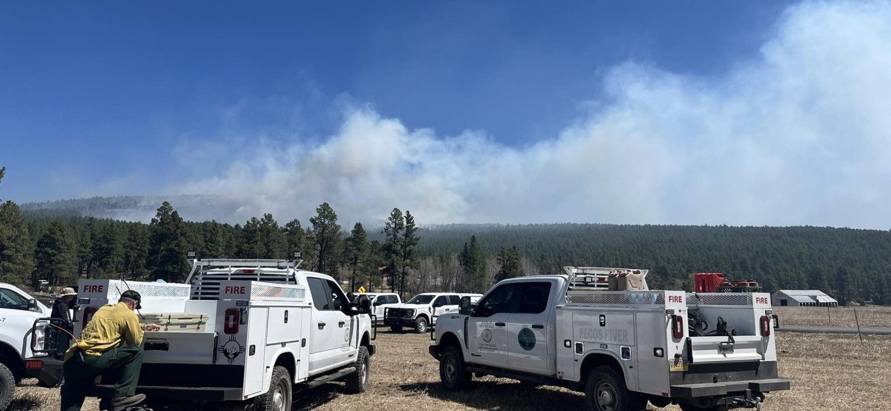 New Mexico’s Tusas Fire Explodes, Forcing Evacuations Amid Red Flag Warnings New Mexico’s Tusas Fire Explodes, Forcing Evacuations Amid Red Flag Warnings