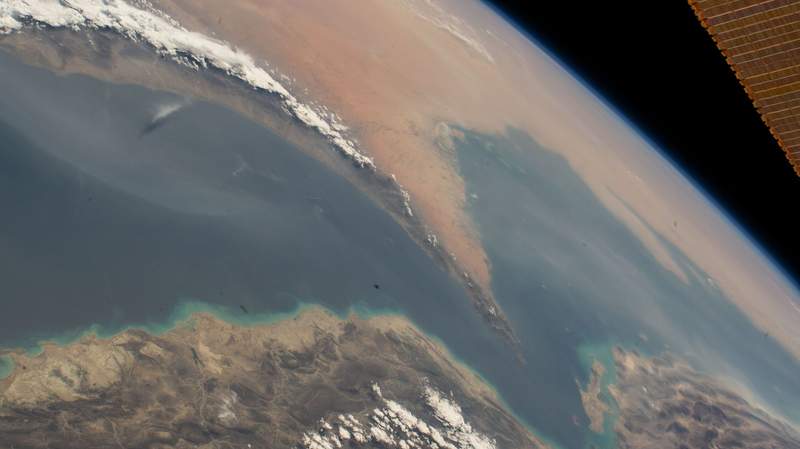 Tehran’s Asserted Hormuz Tolls Rattle Global Shipping Lanes