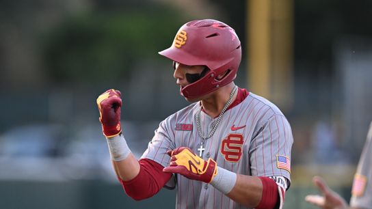 USC Baseball Triumphs Over Cal State Fullerton 9-2, Snaps Losing Streak with Offensive Explosion USC Baseball Triumphs Over Cal State Fullerton 9-2, Snaps Losing Streak with Offensive Explosion