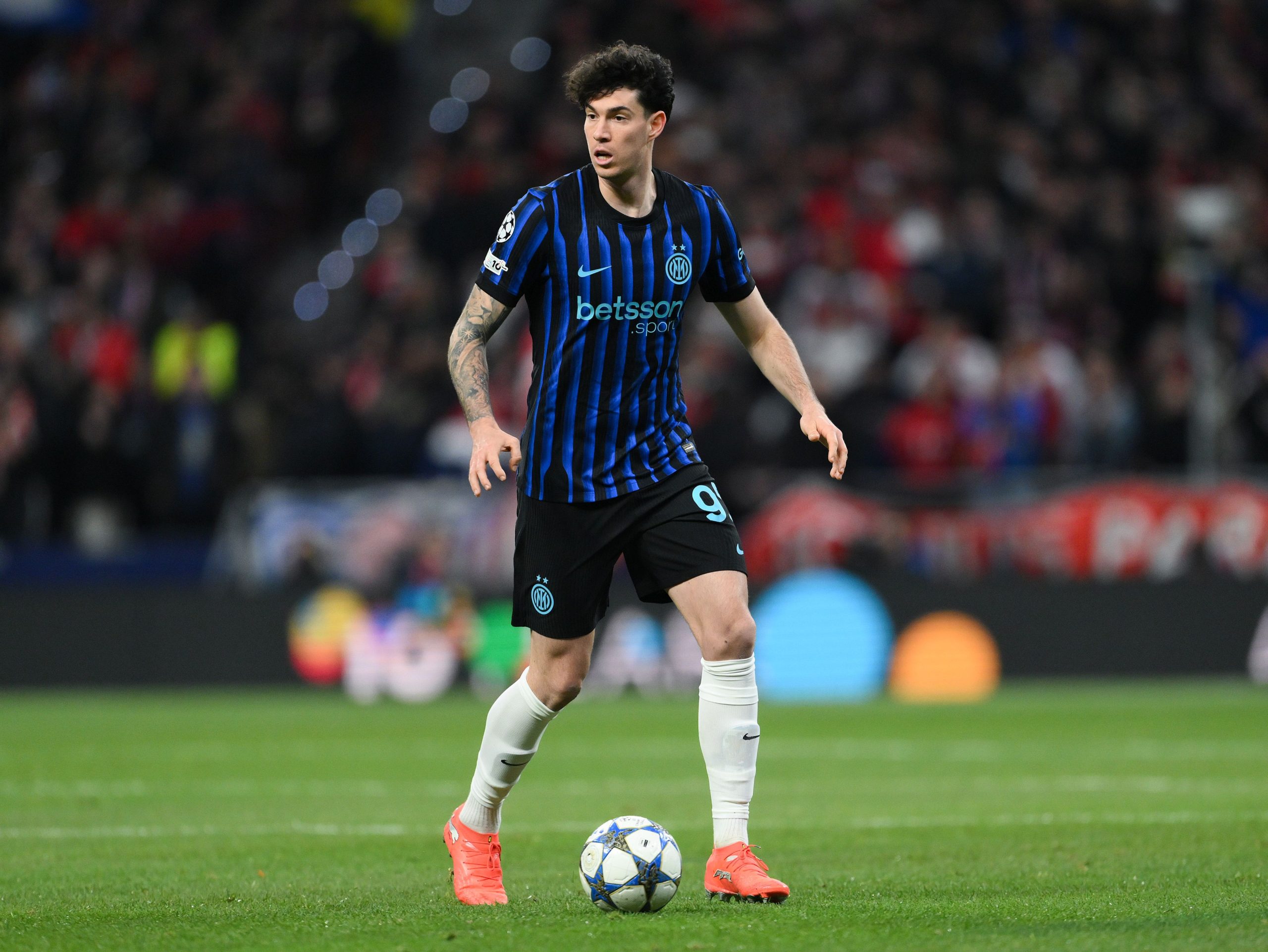 Barcelona Pursues Inter Milan’s Alessandro Bastoni for Summer Transfer Amid €70M Valuation Barcelona Pursues Inter Milan’s Alessandro Bastoni for Summer Transfer Amid €70M Valuation
