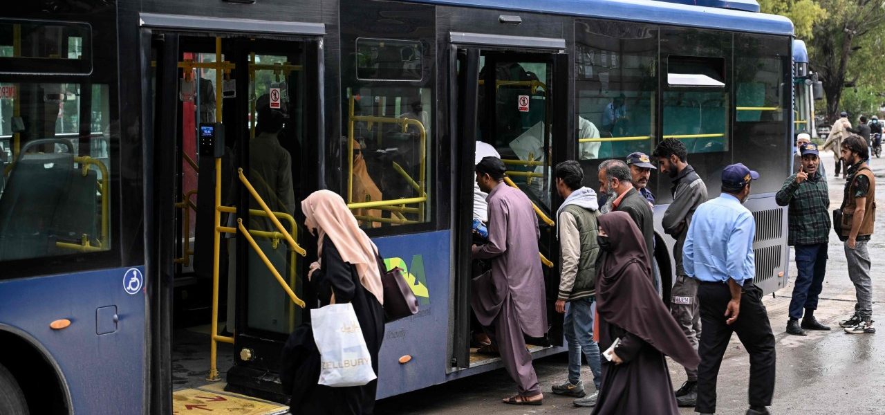 Pakistan Offers Month of Free Public Transport After Significant Fuel Price Hike Pakistan Offers Month of Free Public Transport After Significant Fuel Price Hike
