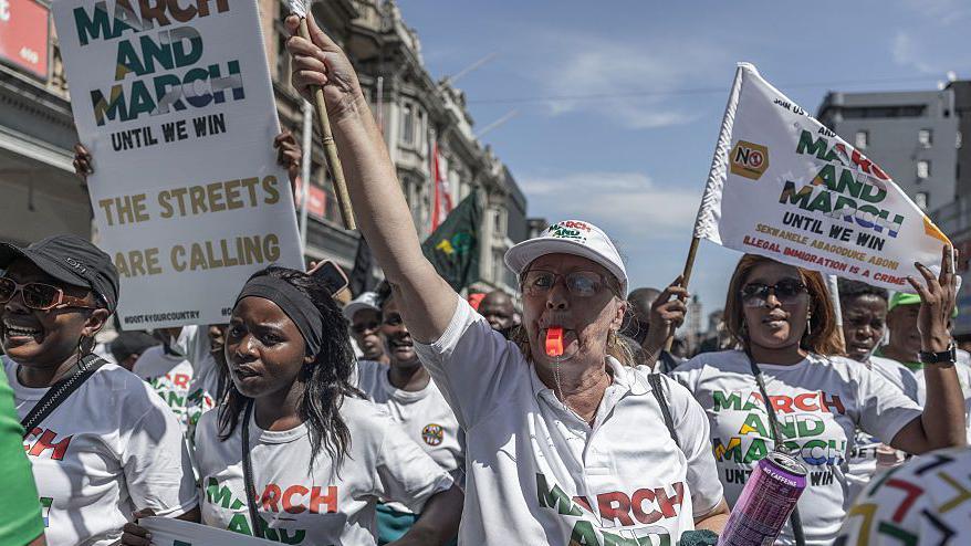 Ghana Summons South African Envoy Amid Renewed Xenophobic Violence