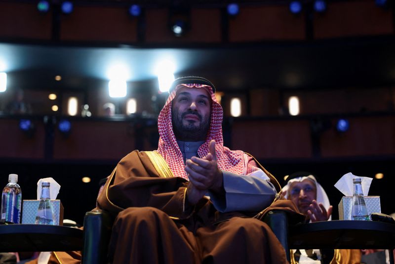 Xi Jinping Urges Open Strait of Hormuz in Strategic Call with Saudi Crown Prince