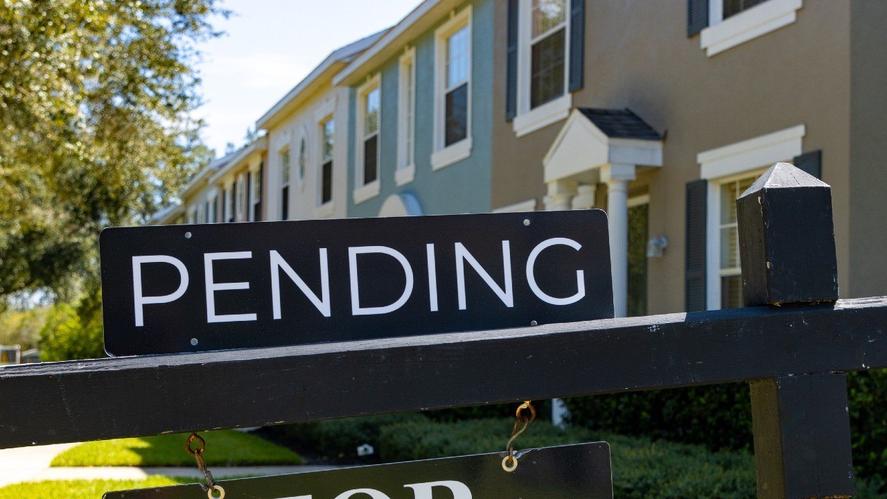 March Pending Home Sales Rise Amidst Surging Mortgage Costs and Fuel Prices March Pending Home Sales Rise Amidst Surging Mortgage Costs and Fuel Prices