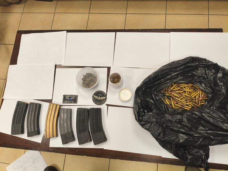 IDF Military Weapons and Narcotics Seized: Two Arrested in Significant Operation IDF Military Weapons and Narcotics Seized: Two Arrested in Significant Operation