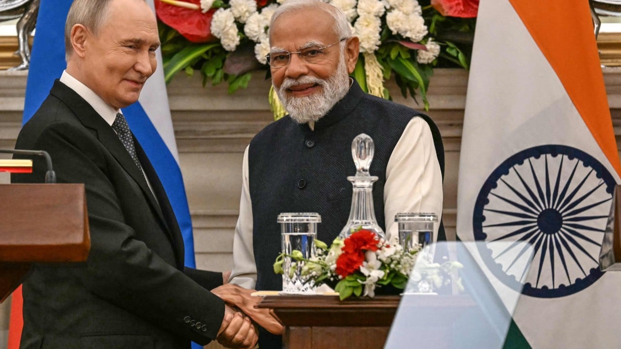 India Deepens Strategic Energy Ties with Russia for Oil and LNG Supply Amid Global Crisis
