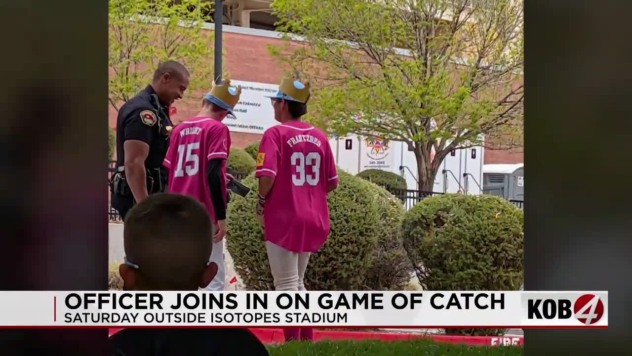 Albuquerque Police Officer Fosters Community Bonds Joining Kids’ Game of Catch