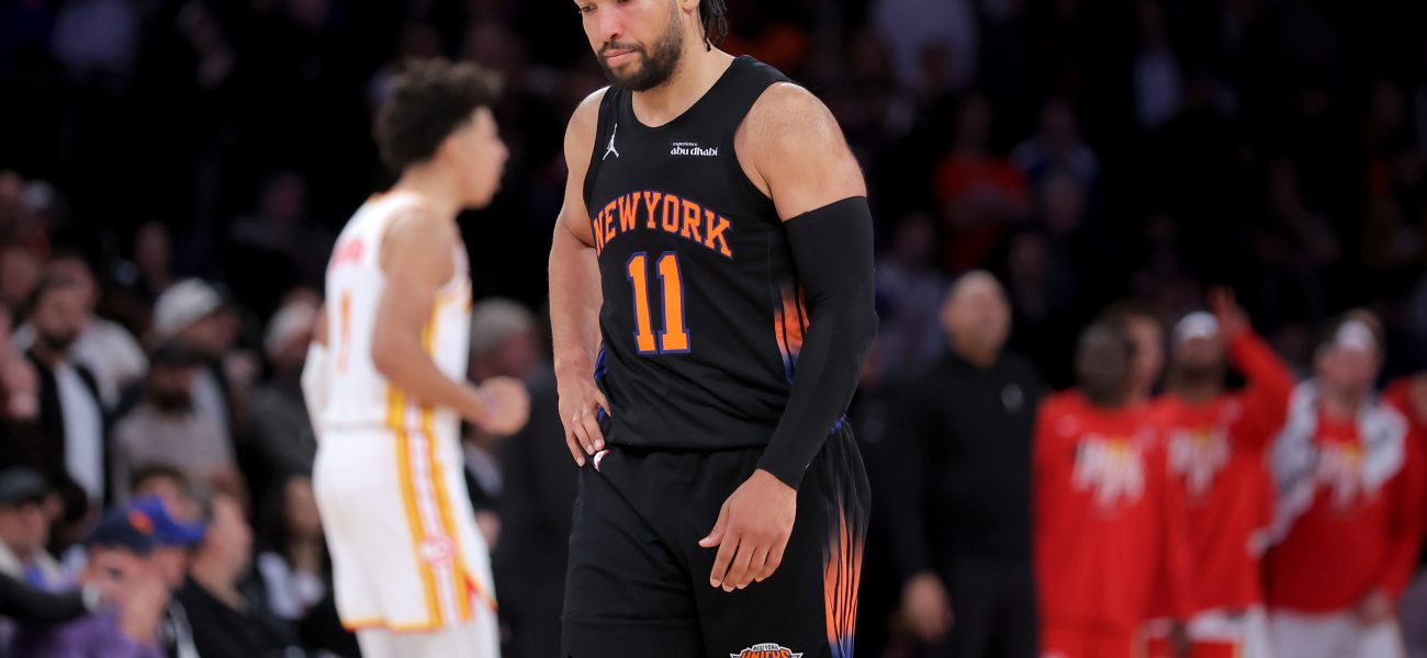 Knicks Suffer Dramatic Game 2 Collapse Against Hawks, Raising Playoff Strategy Questions Knicks Suffer Dramatic Game 2 Collapse Against Hawks, Raising Playoff Strategy Questions