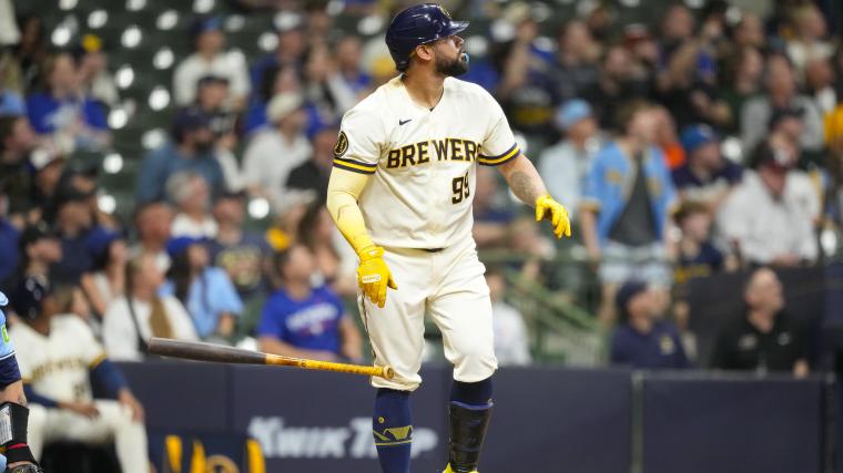 Gary Sánchez’s Milwaukee Brewers Resurgence: Catcher Displays Enhanced Plate Discipline in 2026 MLB Season Gary Sánchez’s Milwaukee Brewers Resurgence: Catcher Displays Enhanced Plate Discipline in 2026 MLB Season