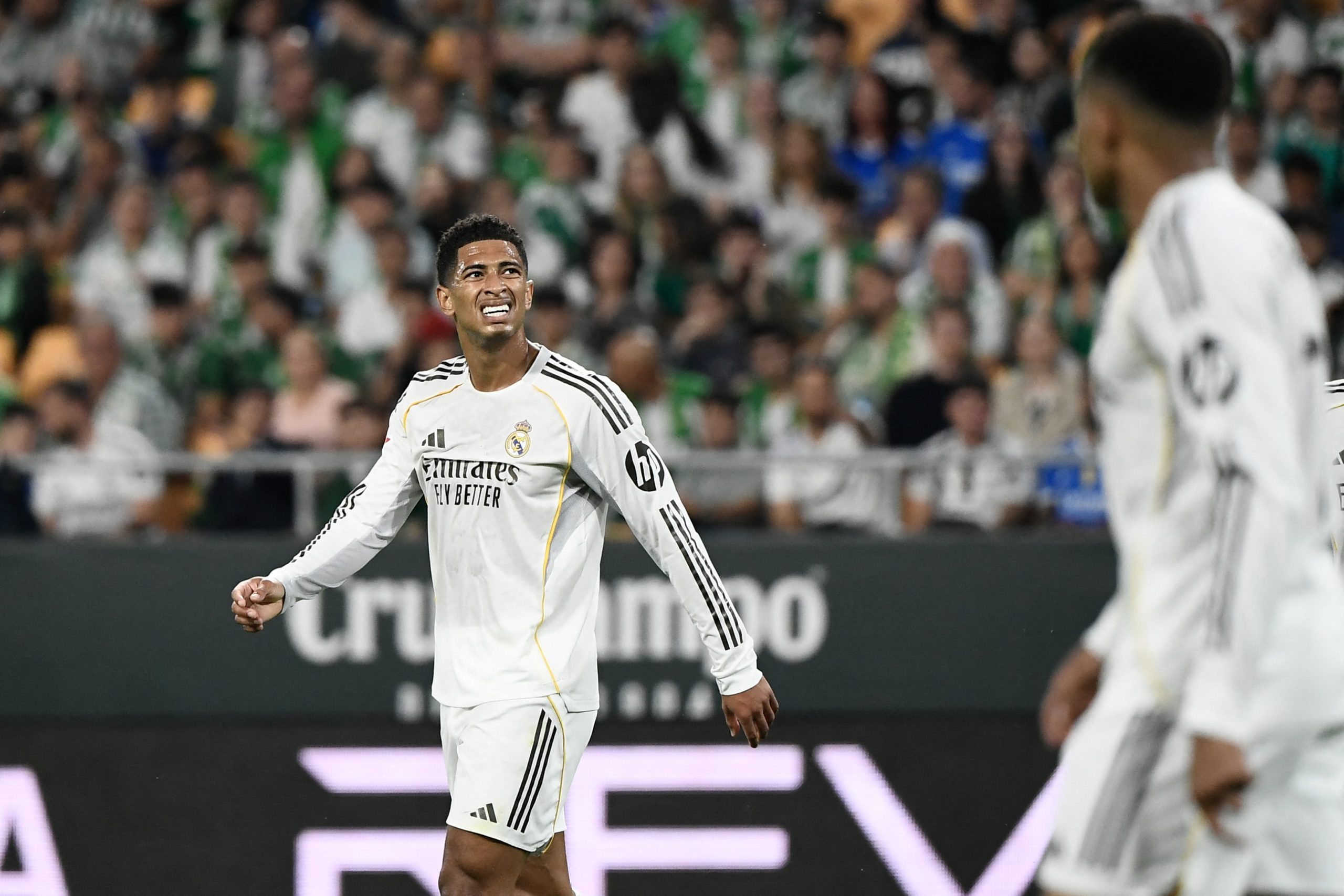 Real Madrid’s Unsettling Stasis: Fan Disillusionment Grows as Season Winds Down Real Madrid’s Unsettling Stasis: Fan Disillusionment Grows as Season Winds Down
