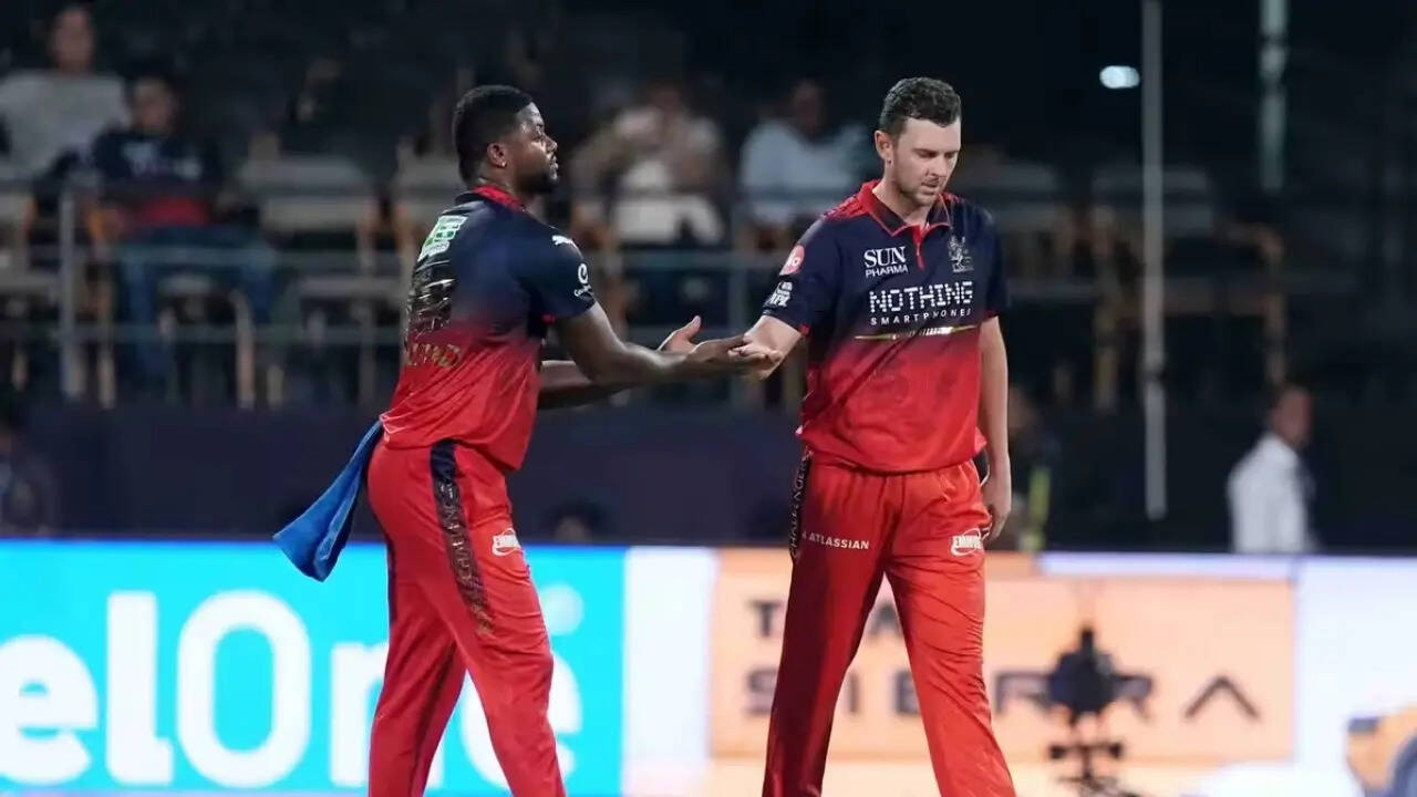Delhi’s Desperate Pivot: Overseas Pace Gamble as Bengaluru Eyes Tactical Advantage Delhi’s Desperate Pivot: Overseas Pace Gamble as Bengaluru Eyes Tactical Advantage