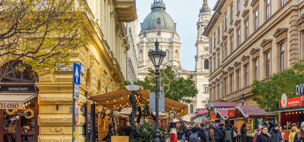 New Travel Guides Uncover Over 100 Free and Engaging Urban Experiences Globally New Travel Guides Uncover Over 100 Free and Engaging Urban Experiences Globally
