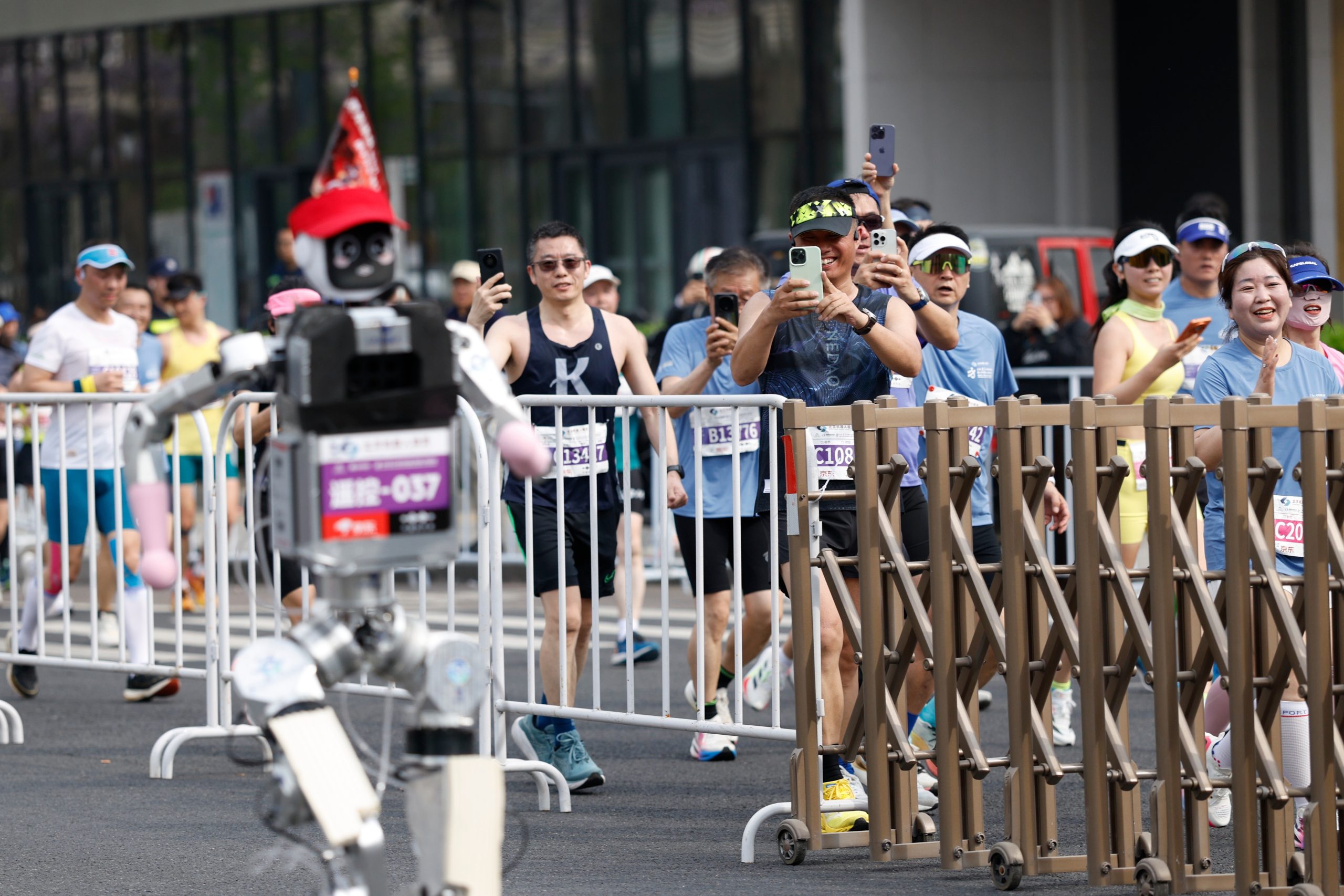 AI Humanoid Robot Shatters Human Half-Marathon World Record in Beijing AI Humanoid Robot Shatters Human Half-Marathon World Record in Beijing