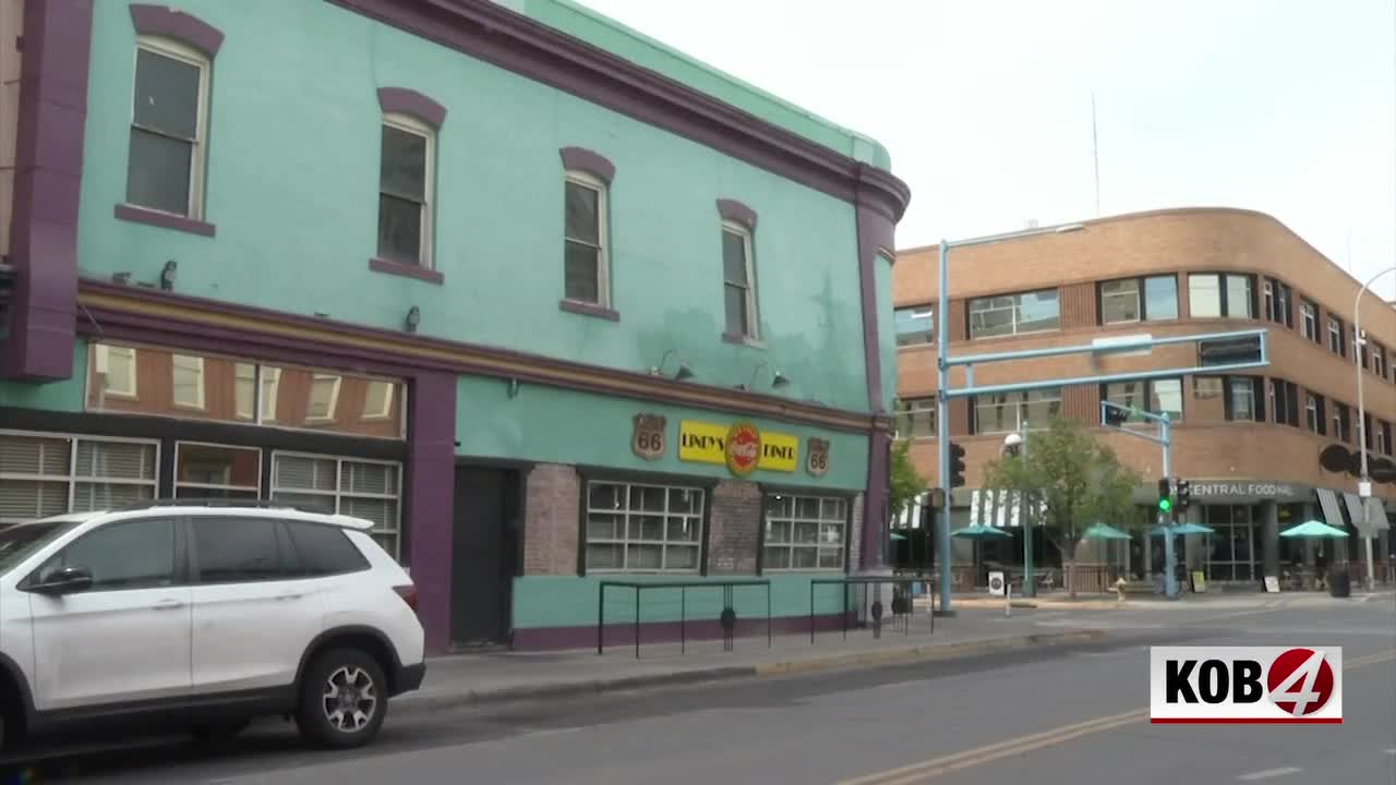 Centuries of Stories at Stake: Lindy’s Diner Closure Ignites Preservation Battle in Albuquerque