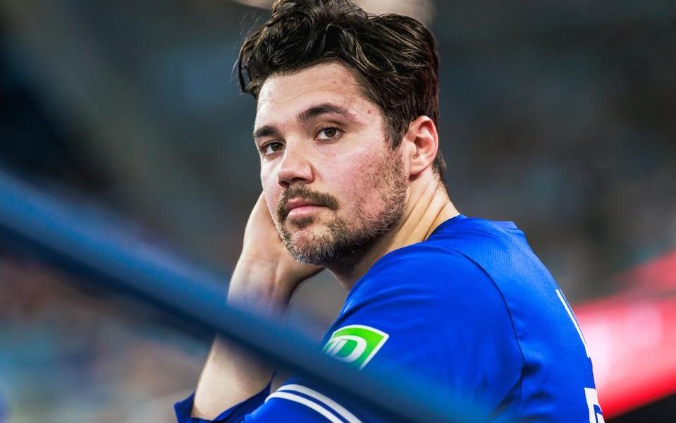 Digital Fury’s Toll: Blue Jays Pitcher’s Agony Unmasks Global Fan Toxicity Digital Fury’s Toll: Blue Jays Pitcher’s Agony Unmasks Global Fan Toxicity