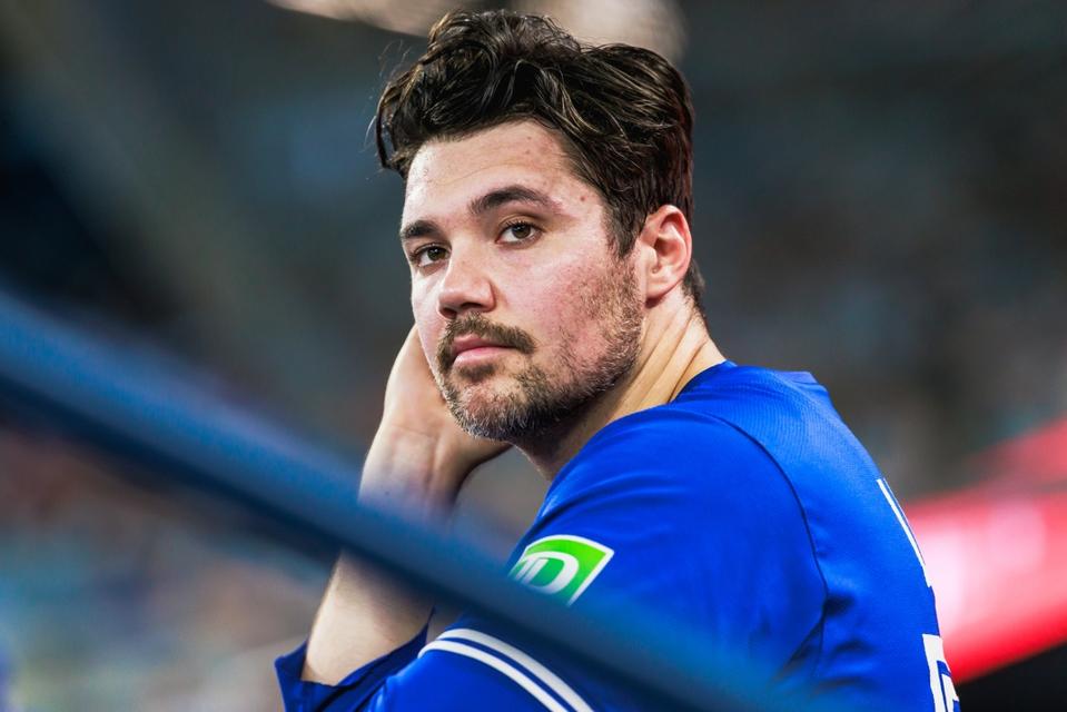 Digital Fury’s Toll: Blue Jays Pitcher’s Agony Unmasks Global Fan Toxicity Digital Fury’s Toll: Blue Jays Pitcher’s Agony Unmasks Global Fan Toxicity
