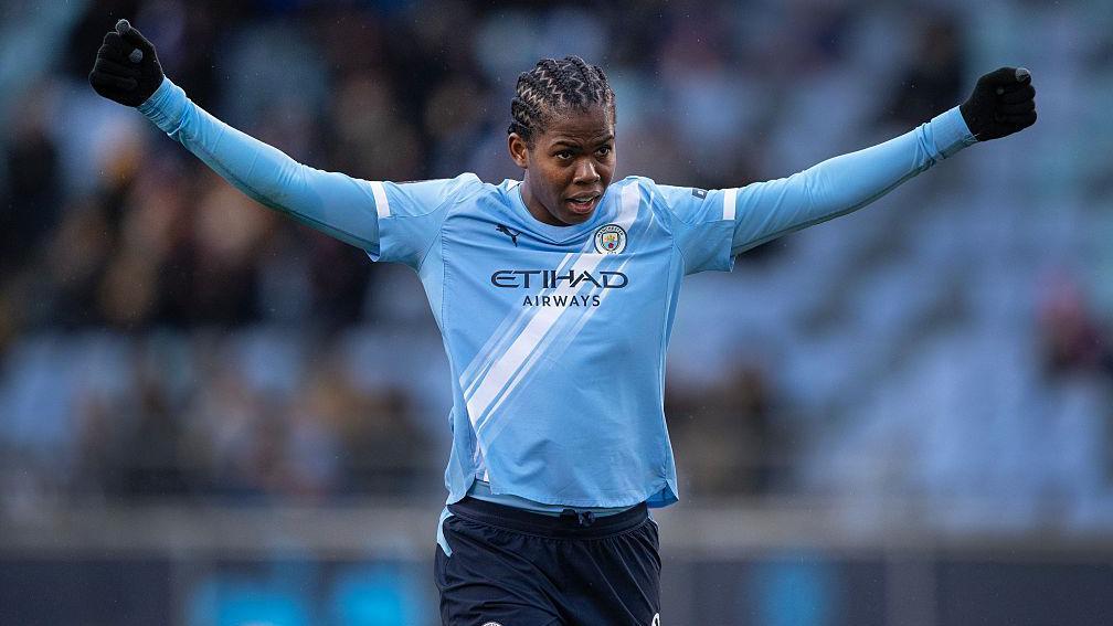 The Price of Genius: Khadija Shaw’s Contract Stalemate Unpacks Women’s Football’s New Reality The Price of Genius: Khadija Shaw’s Contract Stalemate Unpacks Women’s Football’s New Reality