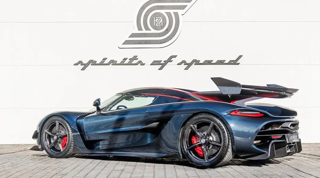 Velvet Ropes and Global Squeeze: Supercar Splurge in a Stressed World Velvet Ropes and Global Squeeze: Supercar Splurge in a Stressed World