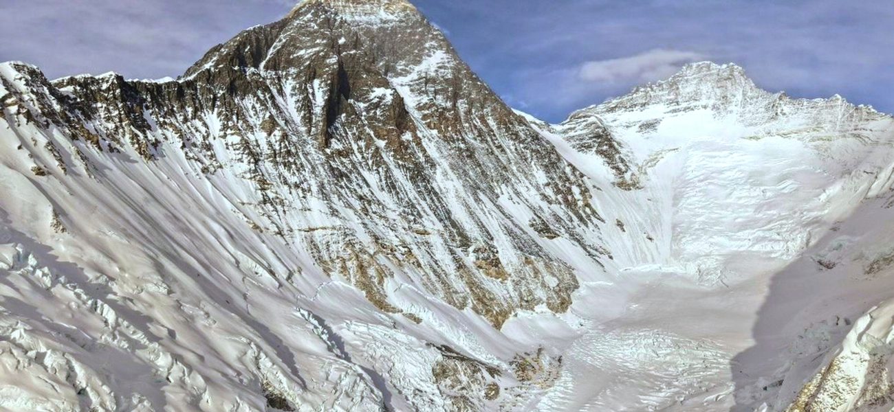 Everest’s Peak Paradox: The ‘Challenge’ Drowning in a Queue of Aspiration and Filth