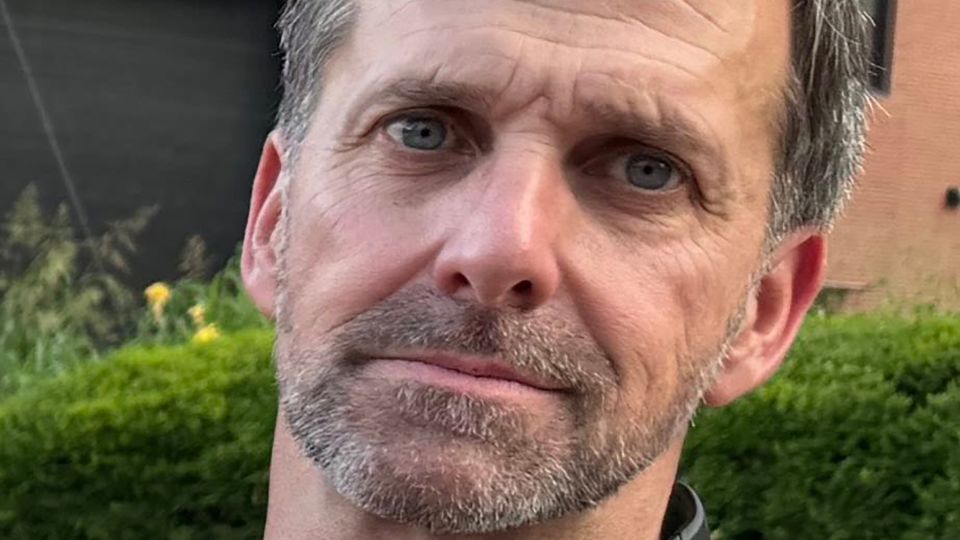 Shadow of the Specialist: Elite Training Turned Rogue in Domestic Manhunt Shadow of the Specialist: Elite Training Turned Rogue in Domestic Manhunt