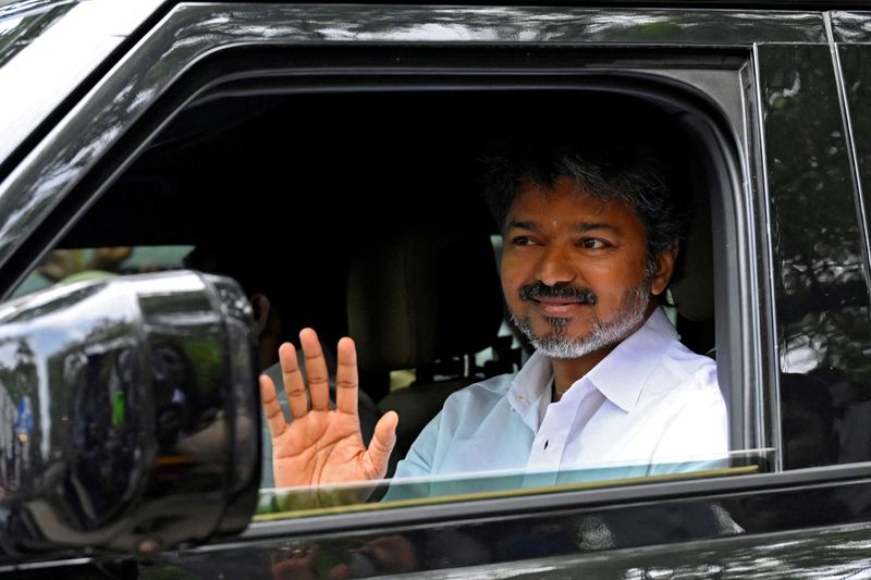 Bollywood Meets Bureaucracy: Tamil Nadu’s Factory Heart Beats a Cautious Tune for Star’s Political Play Bollywood Meets Bureaucracy: Tamil Nadu’s Factory Heart Beats a Cautious Tune for Star’s Political Play