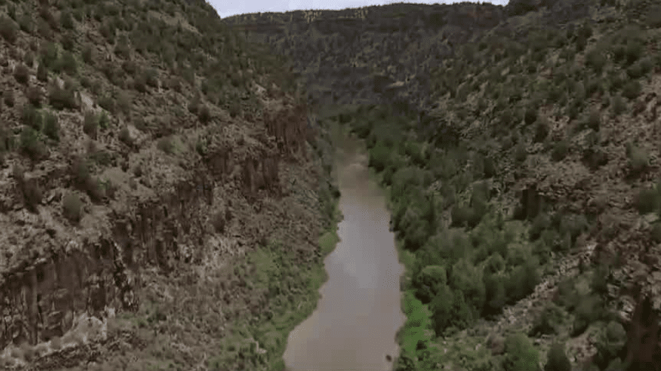 New Mexico Digs for ‘Invisible Oceans’ Amidst Parched Landscapes New Mexico Digs for ‘Invisible Oceans’ Amidst Parched Landscapes