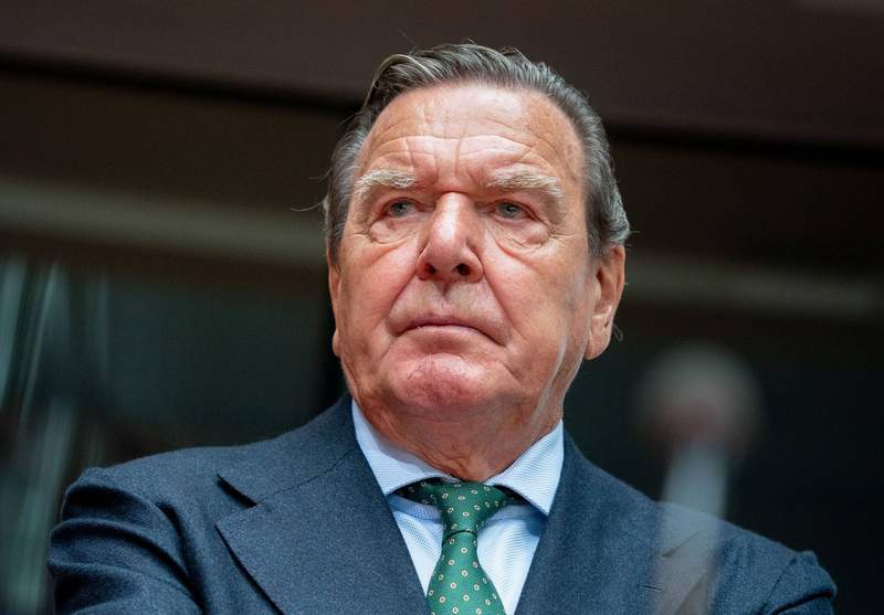 Moscow’s Audacious Gambit: Putin Floats Disgraced German Ex-Chancellor as Peace Broker Moscow’s Audacious Gambit: Putin Floats Disgraced German Ex-Chancellor as Peace Broker