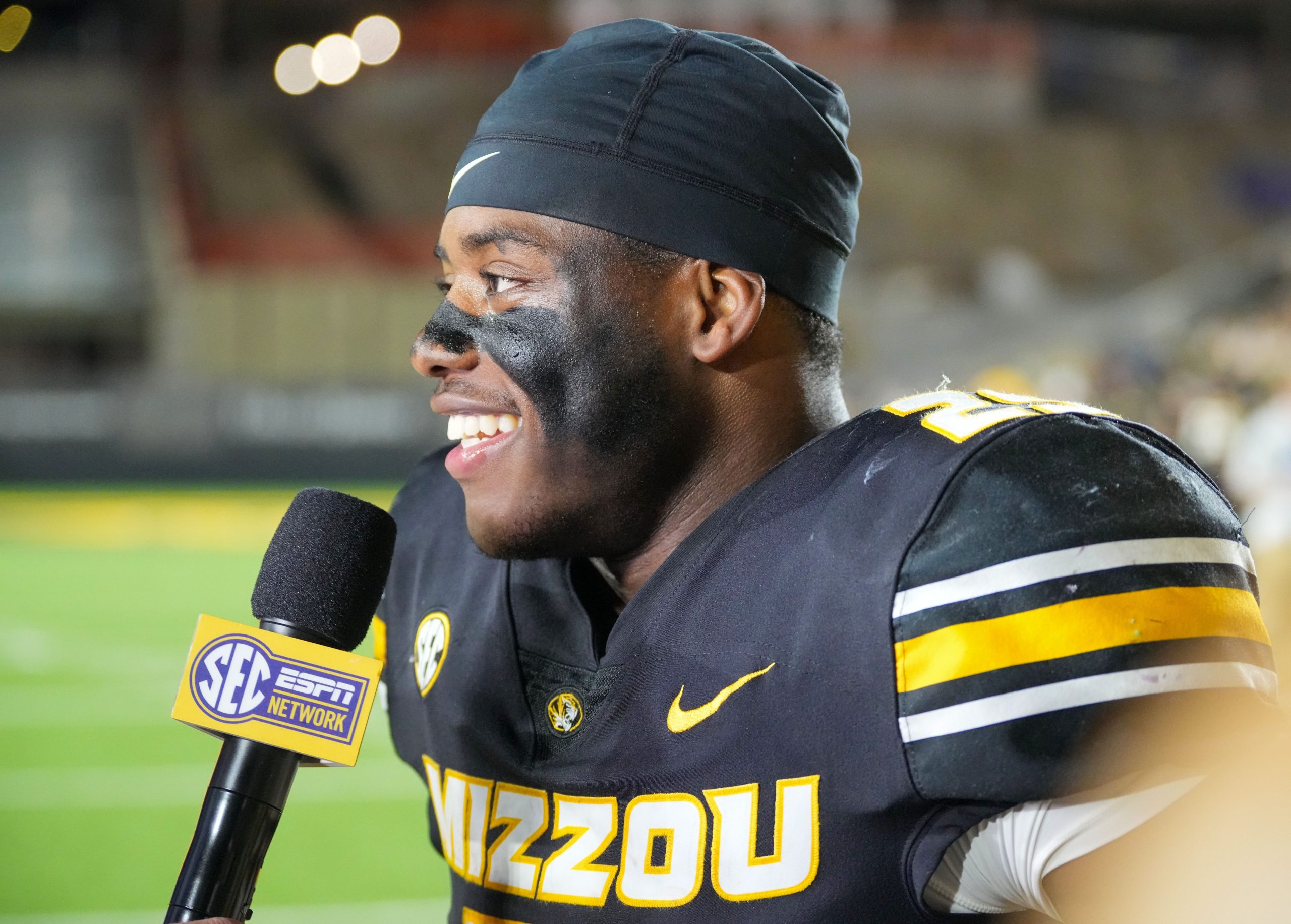 Golden Ticket Shredded: Gridiron Phenom’s Future Explodes in Mississippi Night