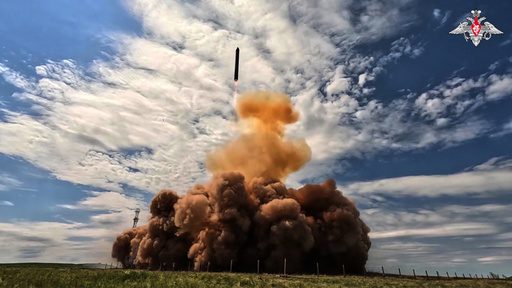 Kremlin’s Nuclear Flex: Putin Plays With Fire, China Watches, as Drones Pierce Moscow’s Calm Kremlin’s Nuclear Flex: Putin Plays With Fire, China Watches, as Drones Pierce Moscow’s Calm