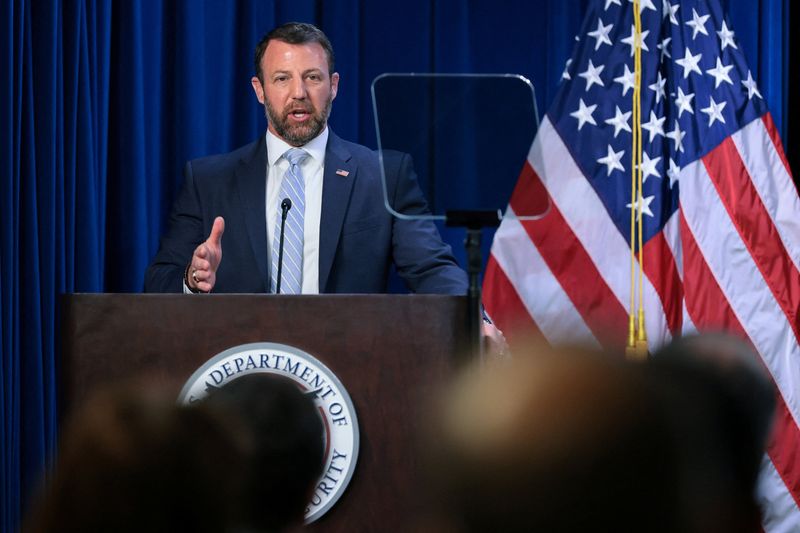 Homeland Security Threatens Airport Chaos: ‘Sanctuary’ Cities Brace for Federal Clampdown Homeland Security Threatens Airport Chaos: ‘Sanctuary’ Cities Brace for Federal Clampdown