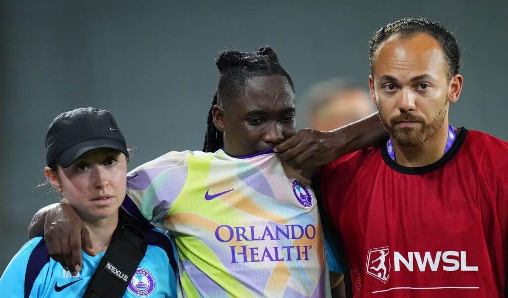 Star Striker’s Sudden Exit Sends Ripples Through NWSL Season Star Striker’s Sudden Exit Sends Ripples Through NWSL Season