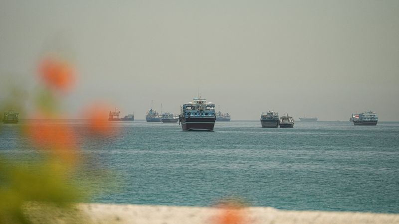 Tehran Floats Hormuz Lifeline, Global Shippers Eye Détente’s Price Tehran Floats Hormuz Lifeline, Global Shippers Eye Détente’s Price
