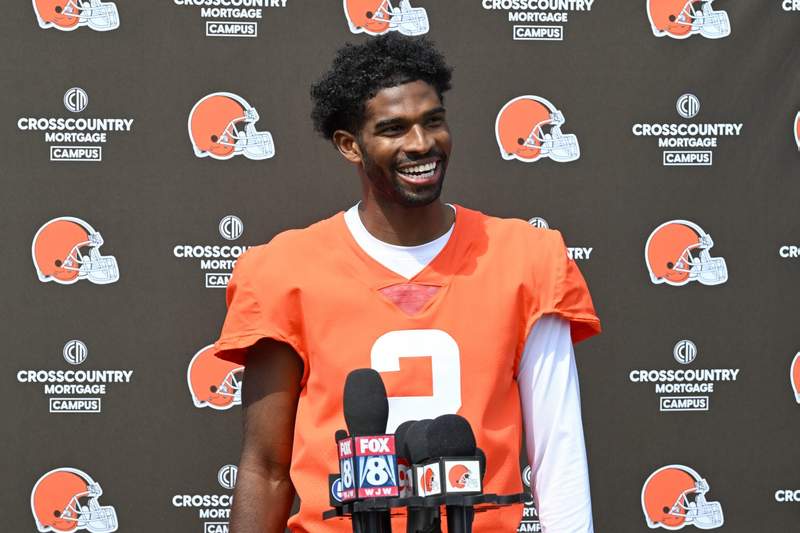 Gridiron Paradox: How a Fifth-Round Pick Is Dominating NFL’s Merchandise Market Gridiron Paradox: How a Fifth-Round Pick Is Dominating NFL’s Merchandise Market