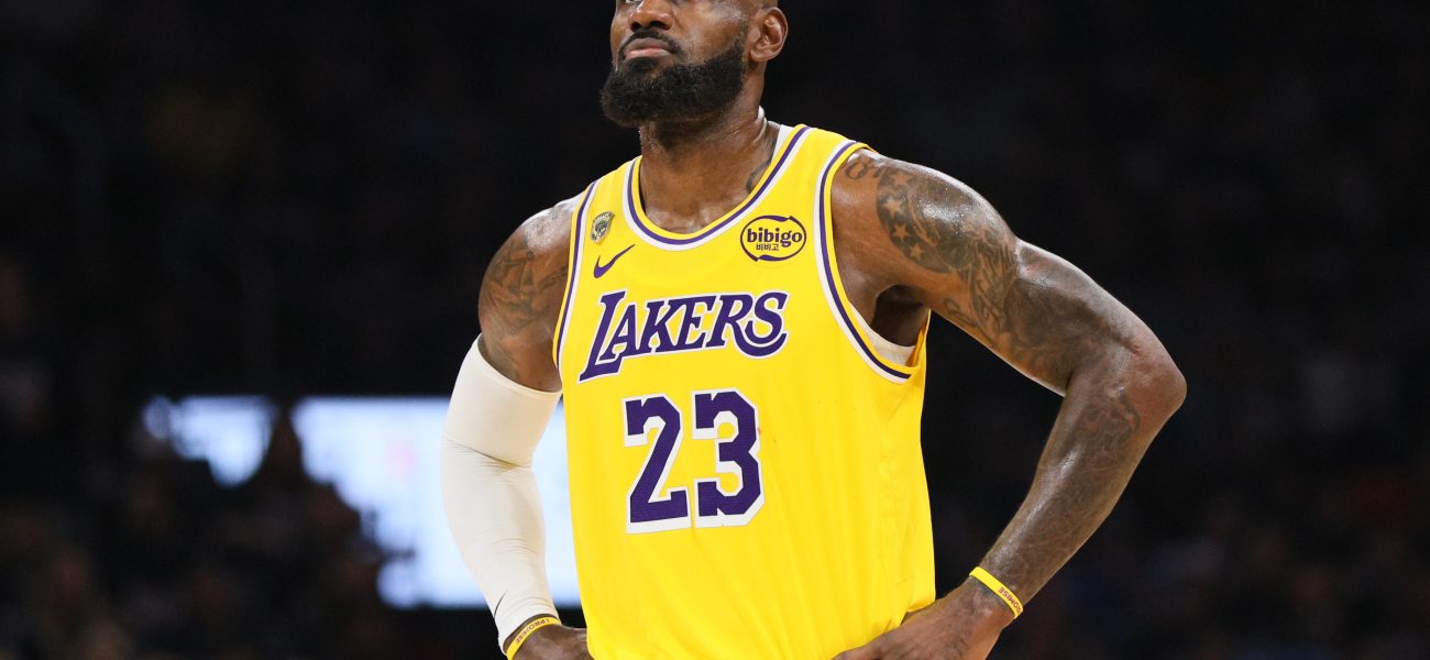 Beyond the Paint: LeBron’s Longevity Defies Metrics, Reshapes Athletic Economics Beyond the Paint: LeBron’s Longevity Defies Metrics, Reshapes Athletic Economics