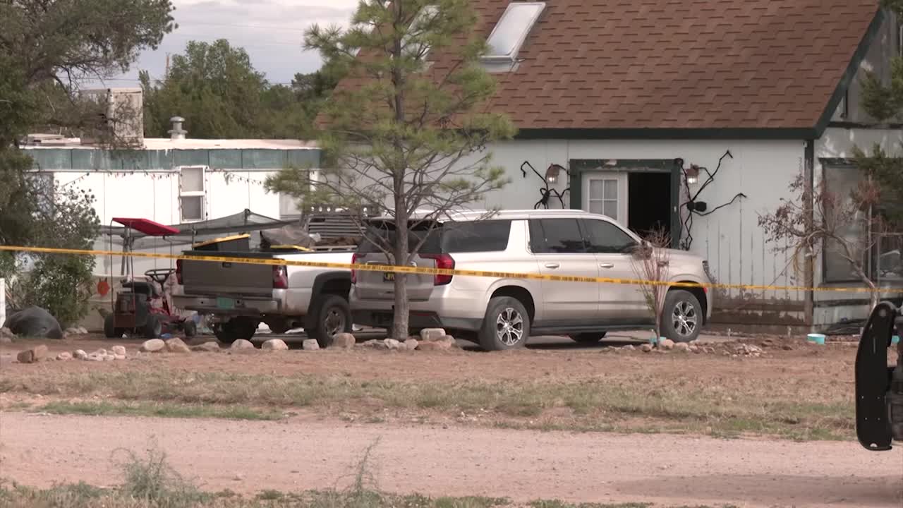 Unseen Enemy in Mountainair: Dogs Quarantined as Deadly Enigma Engulfs Small Town, Straining First Responders