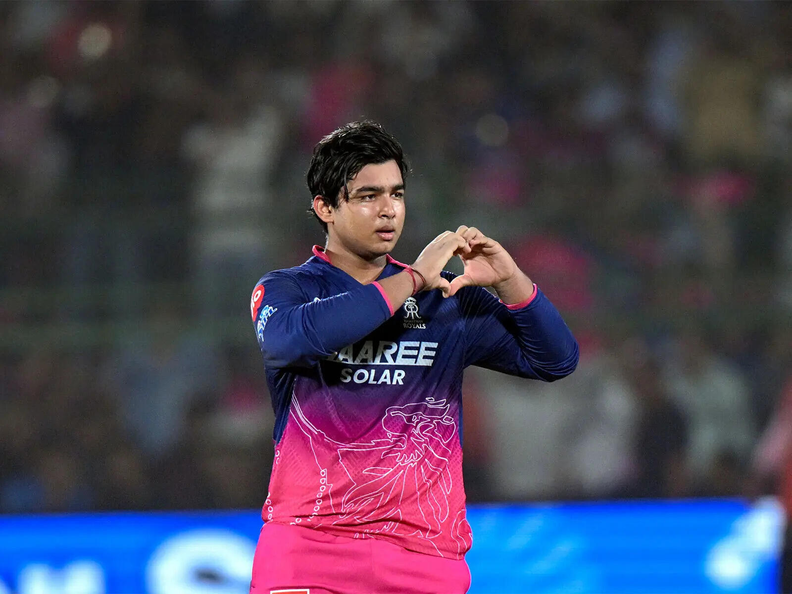 The Weight of a Nation’s Cricket Dreams: A Teenage Phenom, a Batting Maestro, and the Echoes of Greatness The Weight of a Nation’s Cricket Dreams: A Teenage Phenom, a Batting Maestro, and the Echoes of Greatness