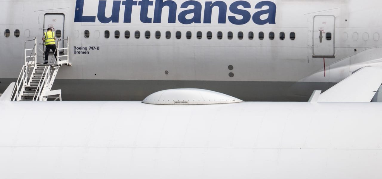 Lufthansa’s Sky-High Gambit: Deficit Recedes Amidst a  Billion Hydrocarbon Hemorrhage