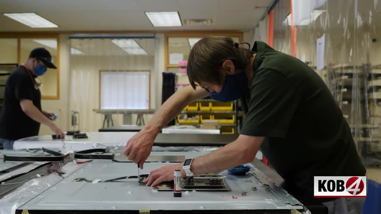 Desert Dialectics: New Mexico’s Niche Tech Bets on Touch-Table Future