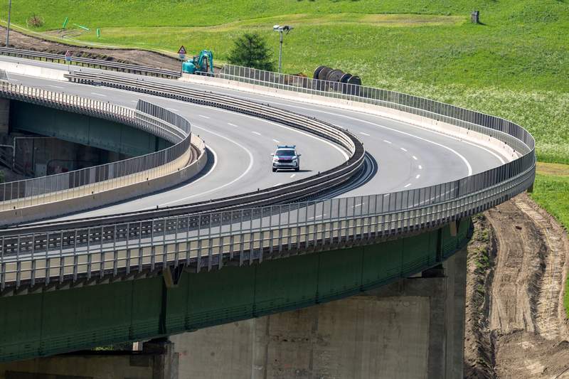 Brenner Bottleneck: Alpine Fury Brews as Vital Artery Braces for Closure